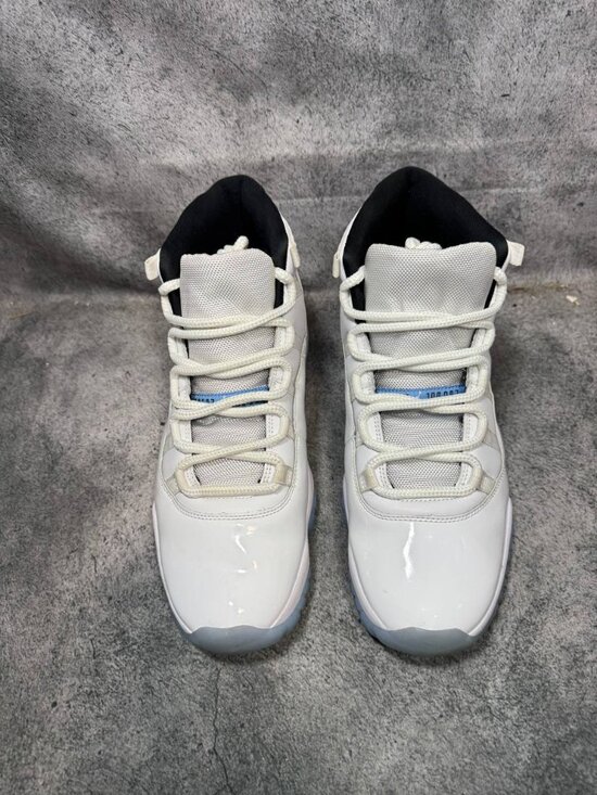 Size 12 | Jordan 11 Legend Blue Box | Pre-Owned main image 5